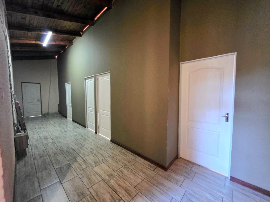 16 Bedroom Property for Sale in Universitas Free State